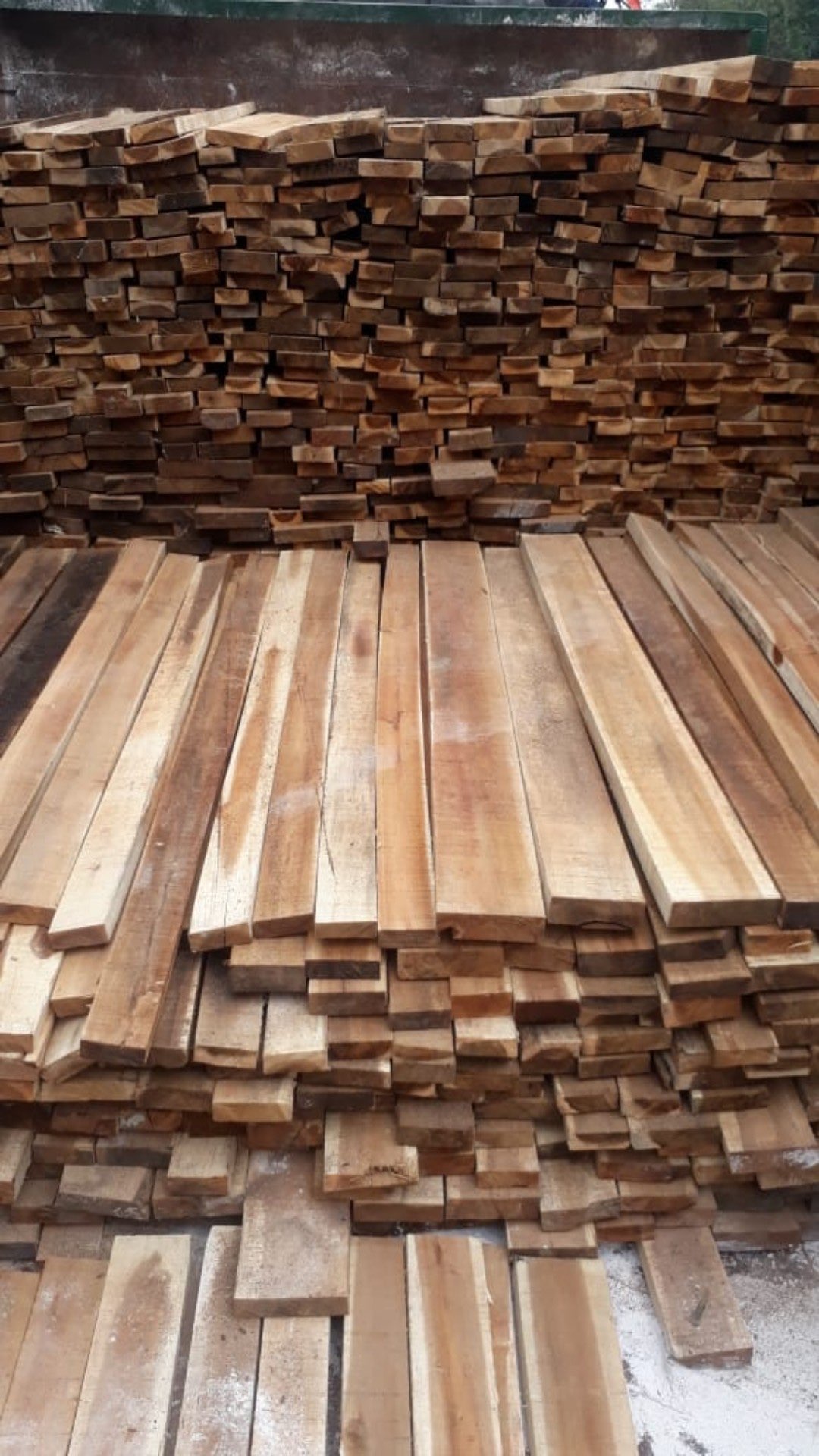 Papan kayu AKASIA dan Kayu Keras All grade