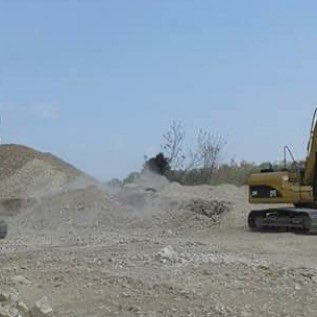 Industri tepung batu kapur / lime stone. kapasitas 200ton/bln