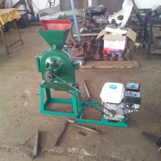Mesin penepung disk mill ffc 23 CV Randi Farm
