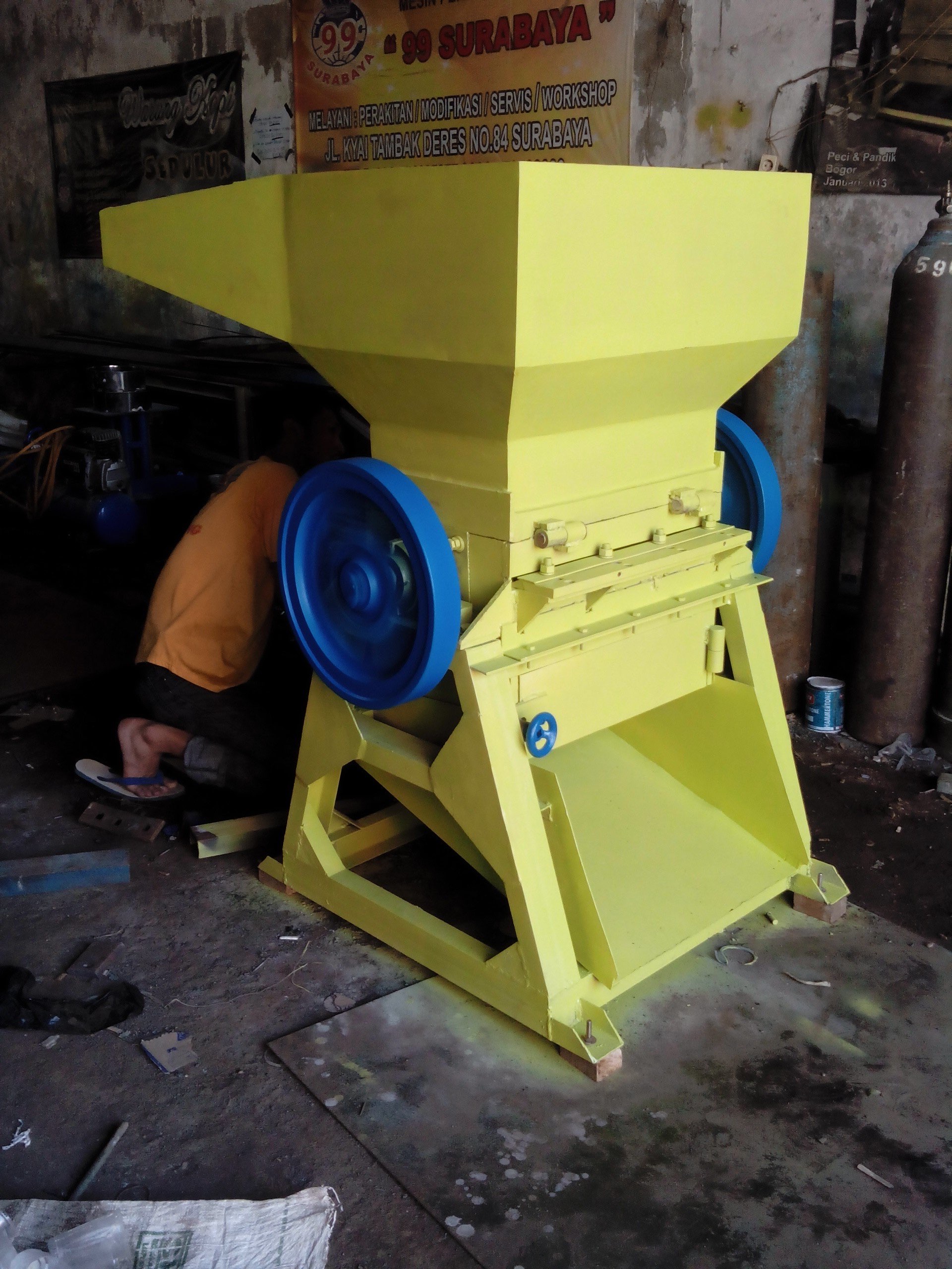 Mesin Giling Plastik & Kertas KMB 3 Kapasitas 300 Kg/jam