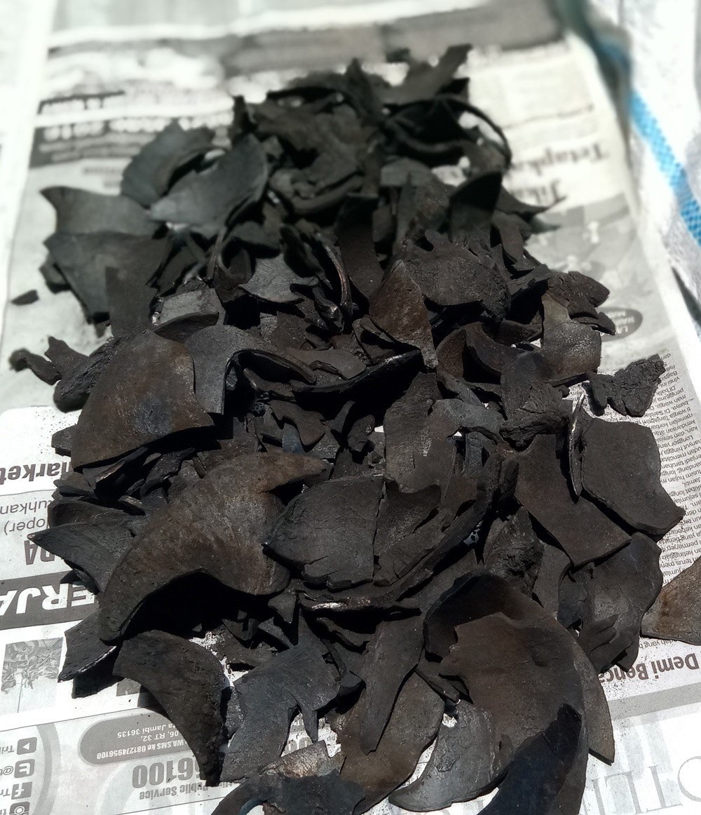 ARANG BATOK KELAPA (COCONUT SHELL CHARCOAL)
