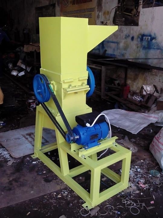 Mesin Giling Plastik ( Perajang Semua Jenis Plastik) KMB 05