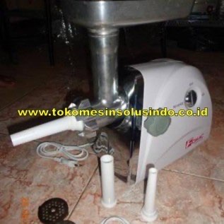Mesin Giling Daging Sapi