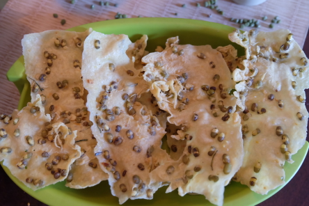 kacang hijau peyek
