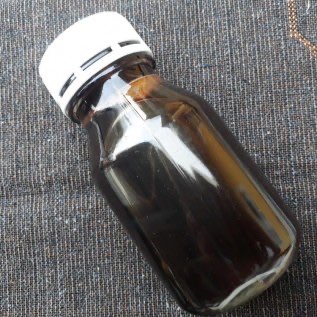Madu Murni Berkualitas hitam