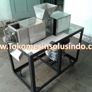 Mesin Pemeras Santan Kelapa Lokal