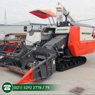 Mesin Pemotong Padi (Combine Harvester)