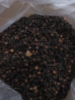 cengkeh kering