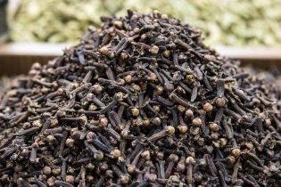 Supply Cengkeh Lokal, Stok melimpah