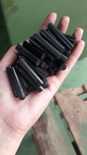 black pelet