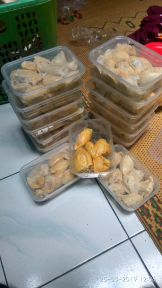 durian kupas durian daging dan durian utuh