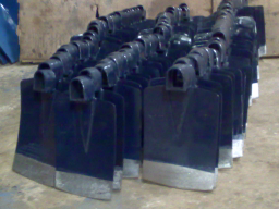 jual cangkul, sabit, golok, kapak, gepyok, garuk dll