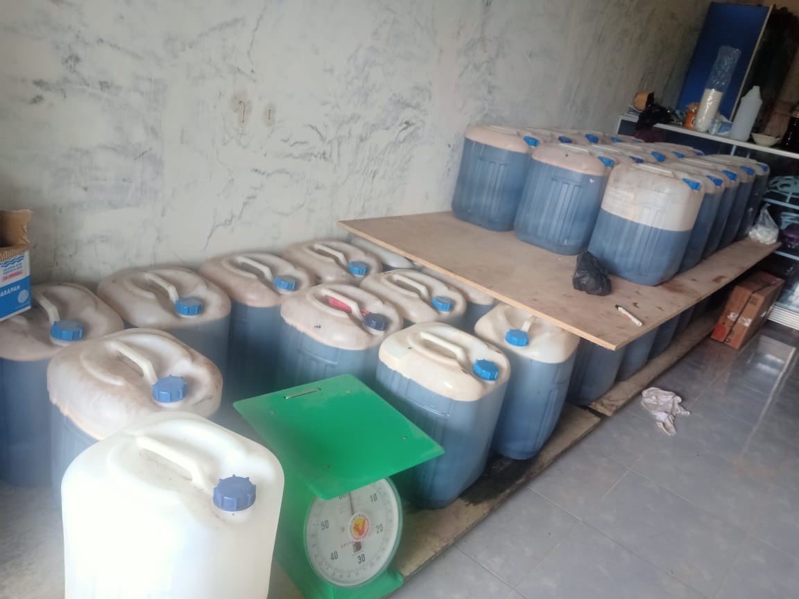 Madu Asli Riau dari Tanaman Akasia 