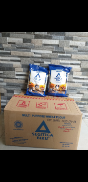 Tepung Terigu Segitiga Biru