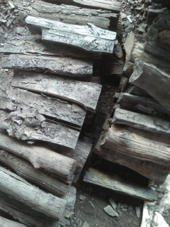 arang kayu keras