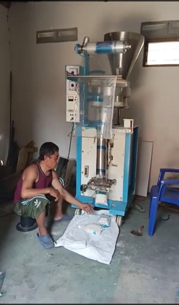 Mesin Packing/Kemas Sachet Otomatis 